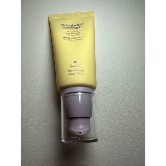 Haruharu Wonder Black Rice Moisture Airyfit Daily Sunscreen 50ml (1.69fl.oz) - Picture 1 of 9